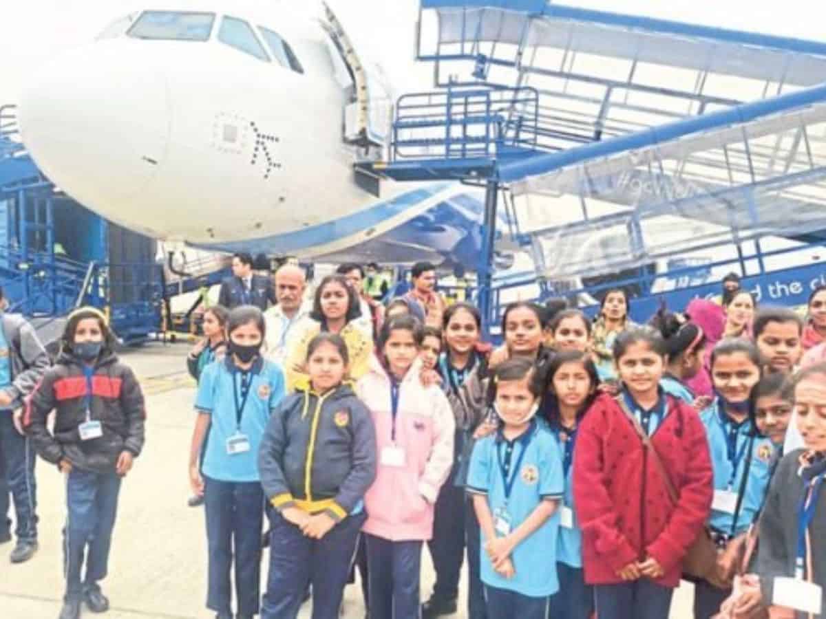 Govt school headmaster sends students on Delhi tour, spends Rs 2L
