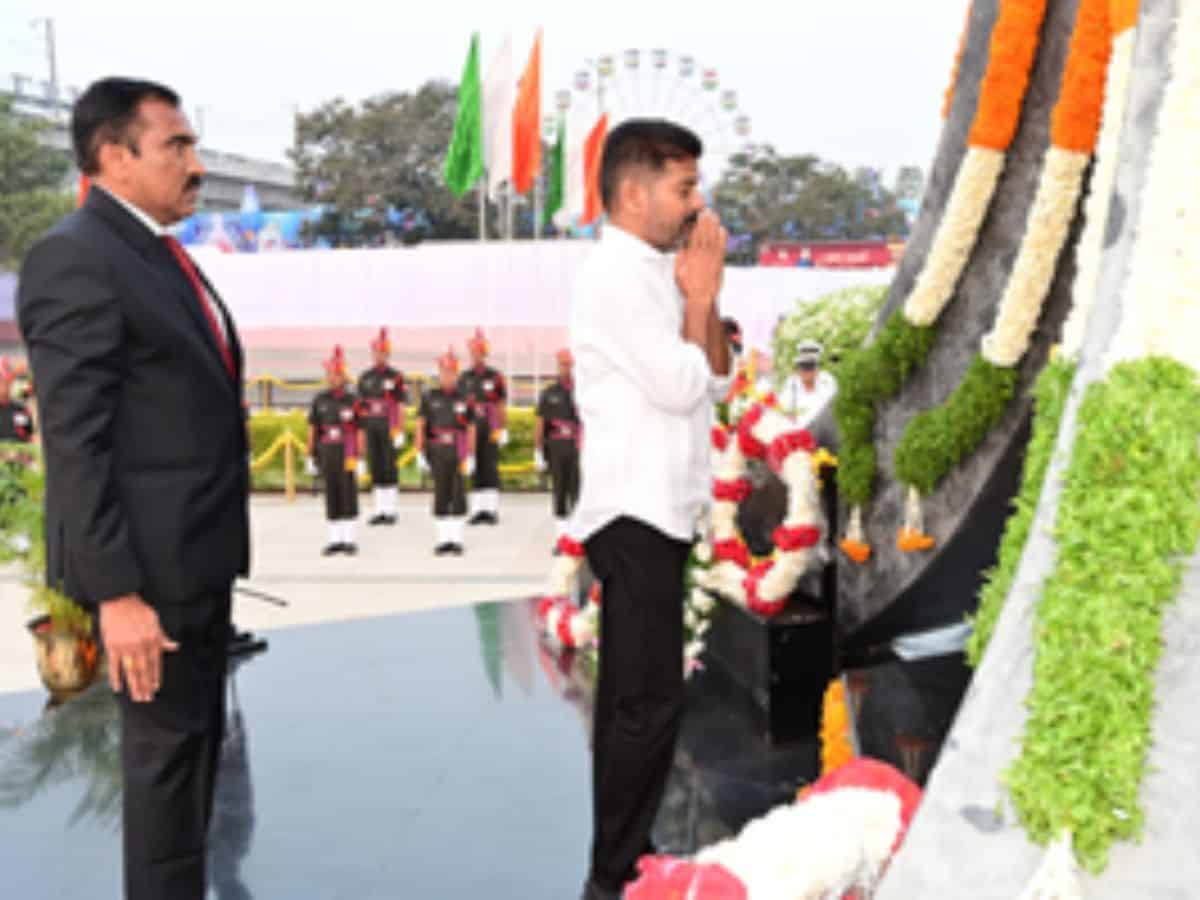 Telangana: CM Revanth Reddy pays tributes at Martyrs’ Memorial