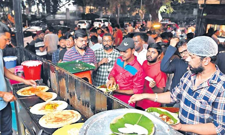 Hyderabad: 12 am curfew imposes a risk to DLF vendors' profit