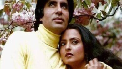 Amitabh Bachchan shares old picture with Rekha
