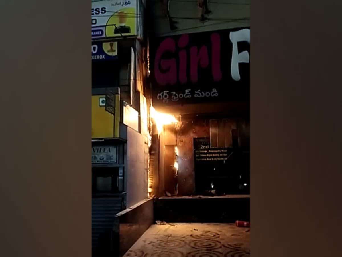 Fire breaks out at mandi restaurant in Hyderabad