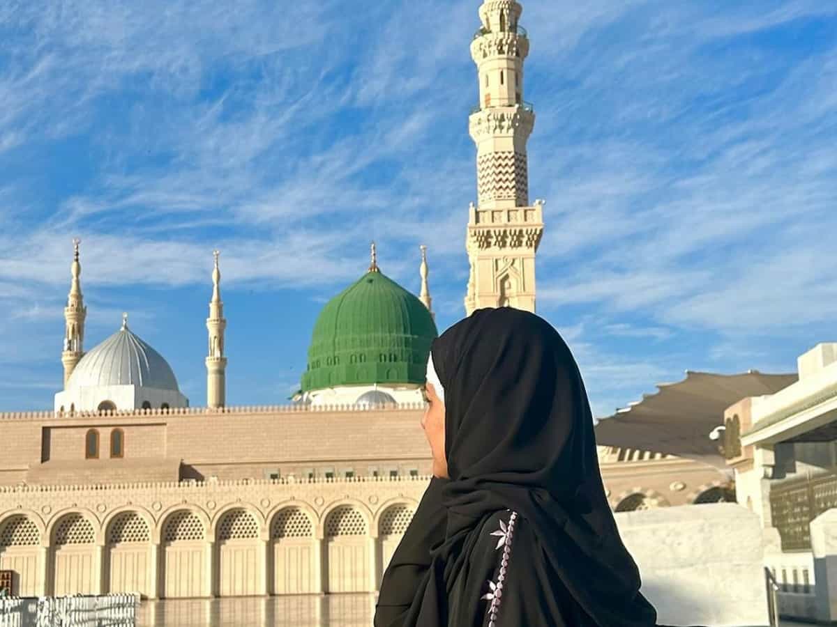 ICYMI: Hina Khan's 'Deedar-e-Madinah' post on Instagram