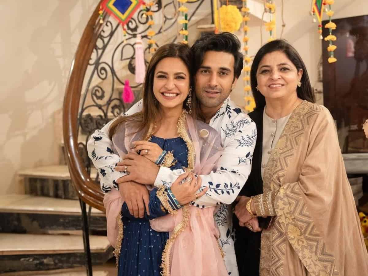 Pulkit Samrat and Kriti Kharbanda's engagement photos go viral