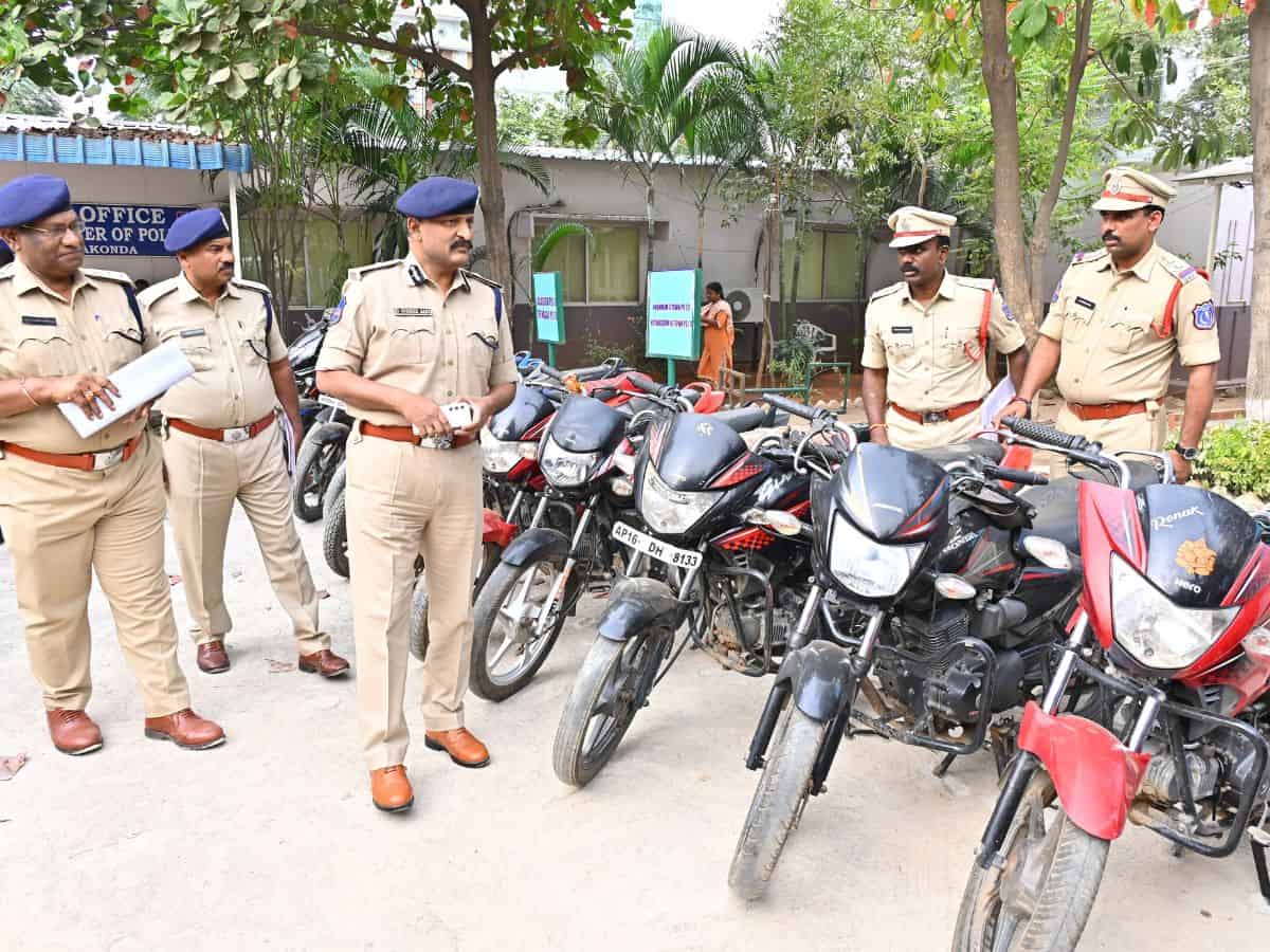 Hyderabad: Habitual motorcycle thief caught in Uppal, 23 vehicles recovered