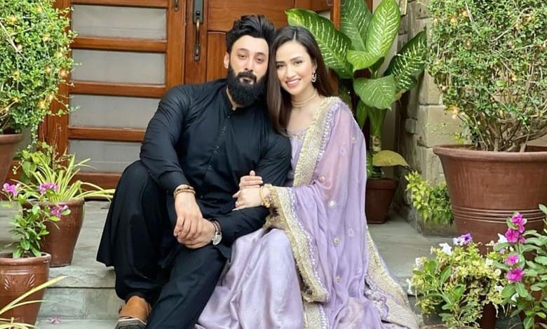 Shocking revelations about Sana Javed's divorce with 1st husband