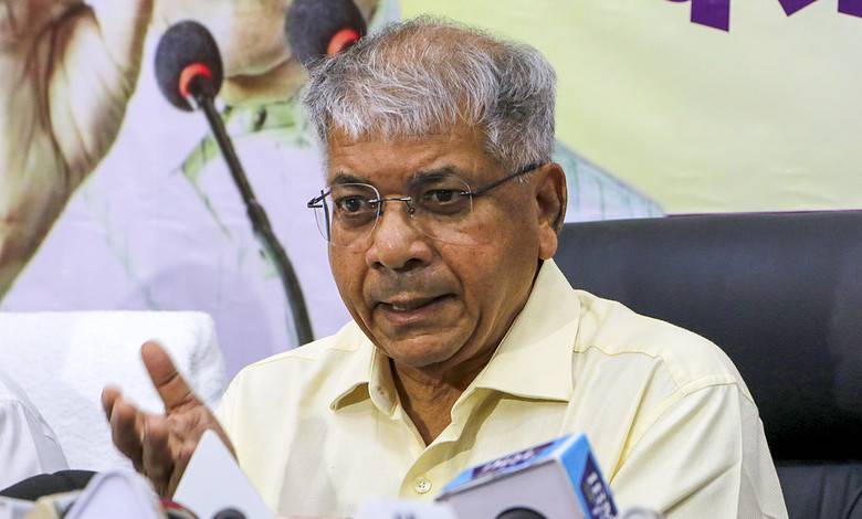 NCP leader pitches for alliance with Prakash Ambedkar’s VBA