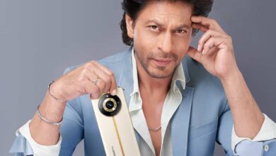 Can you guess the number of phones Shah Rukh Khan maintains?