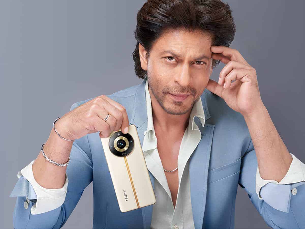 Can you guess the number of phones Shah Rukh Khan maintains?