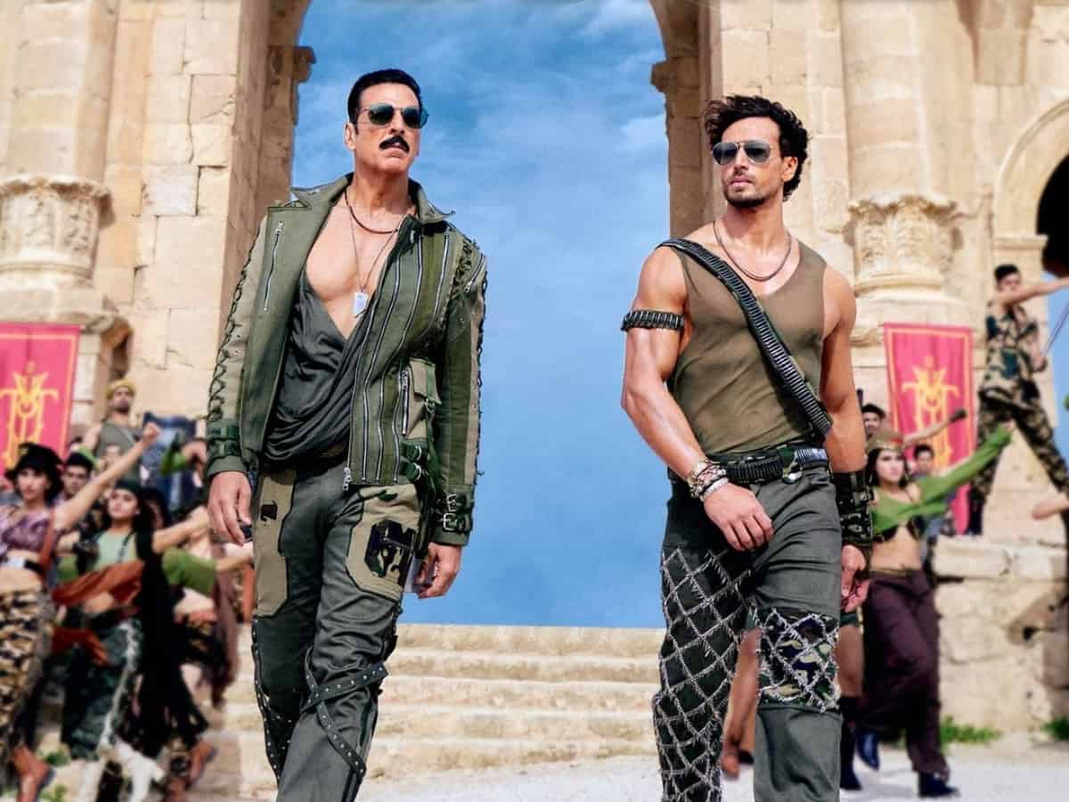 Bade Miyan Chote Miyan shifts release date, locks in Eid premiere