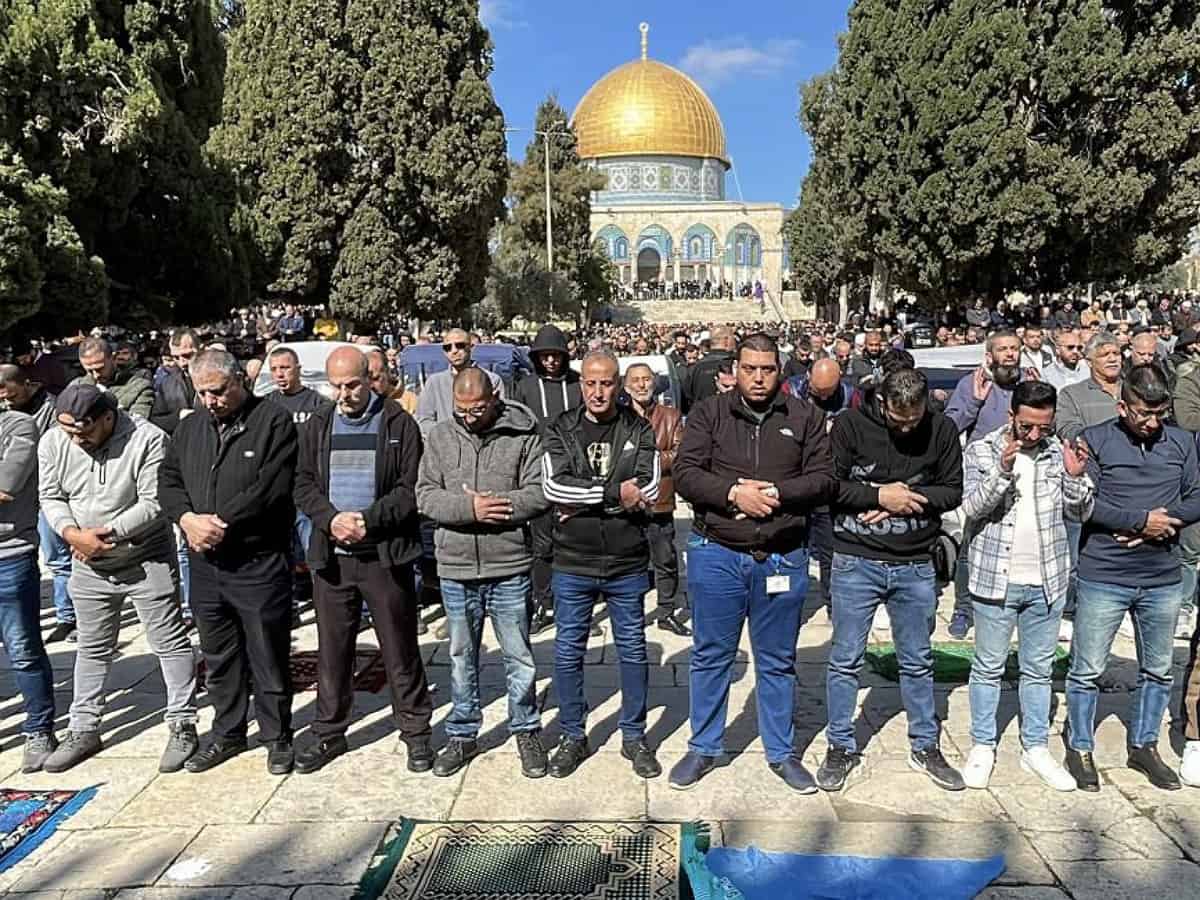 Al-Aqsa Mosque: 20K Palestinians perform Friday prayers, largest since start of Gaza war