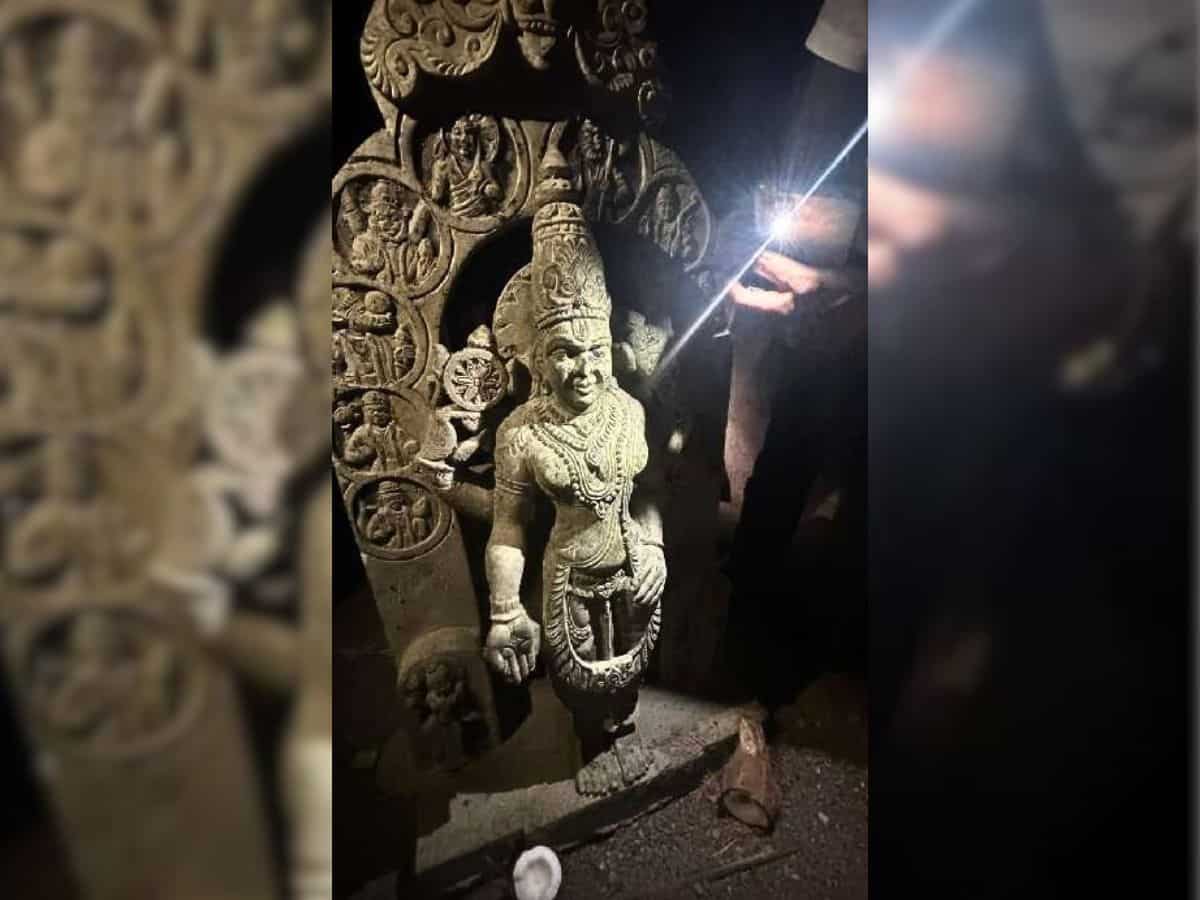 Ancient idol found on Telangana-Karnataka border