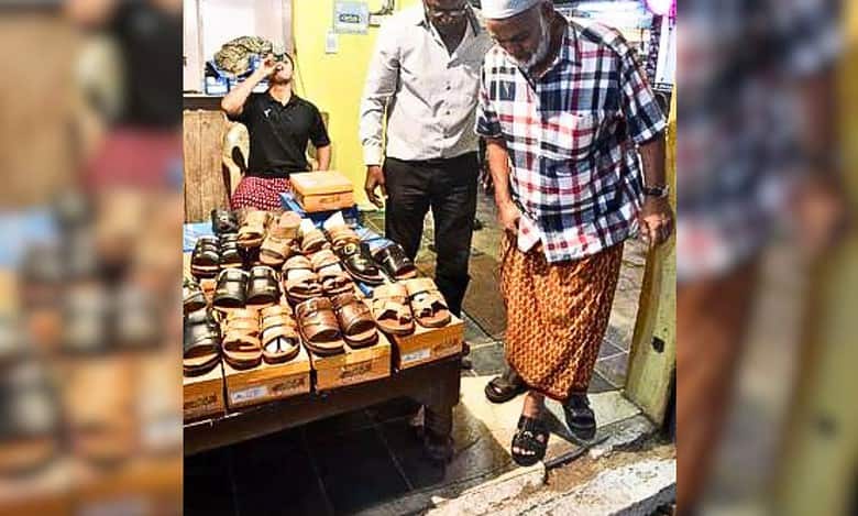 Barkas Bazaar in Hyderabad