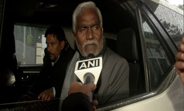 JMM-led coalition leaders meet guv, seek to form govt