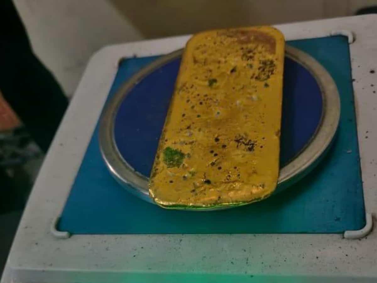 Delhi: Flyers from Muscat held for smuggling gold worth Rs 81 lakh