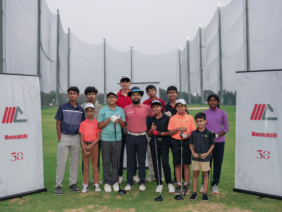 Young Golfers with Asian Tour Player Aman Raj