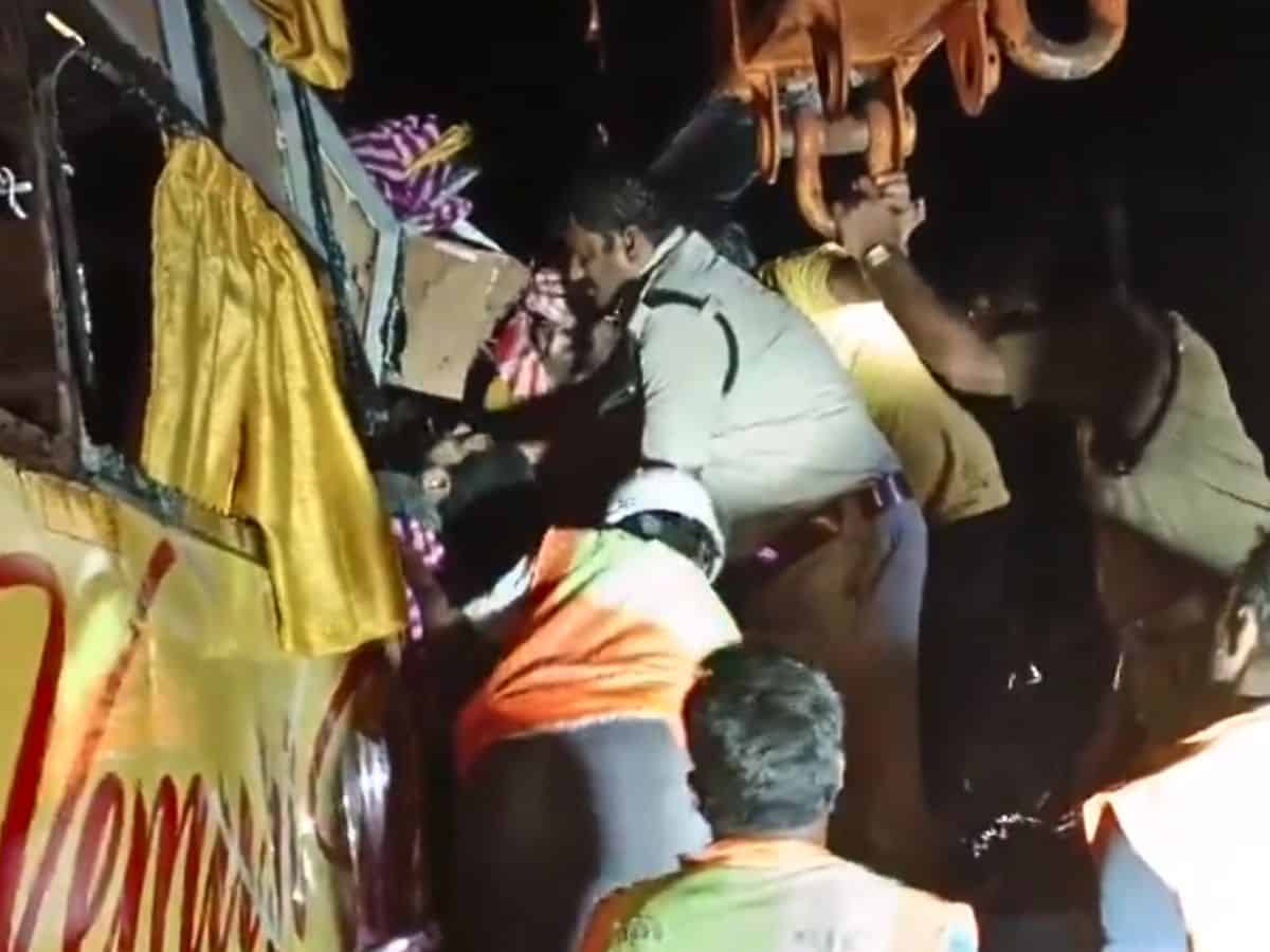 Hyderabad-bound bus from Chennai collides with lorries in Nellore; 7 dead