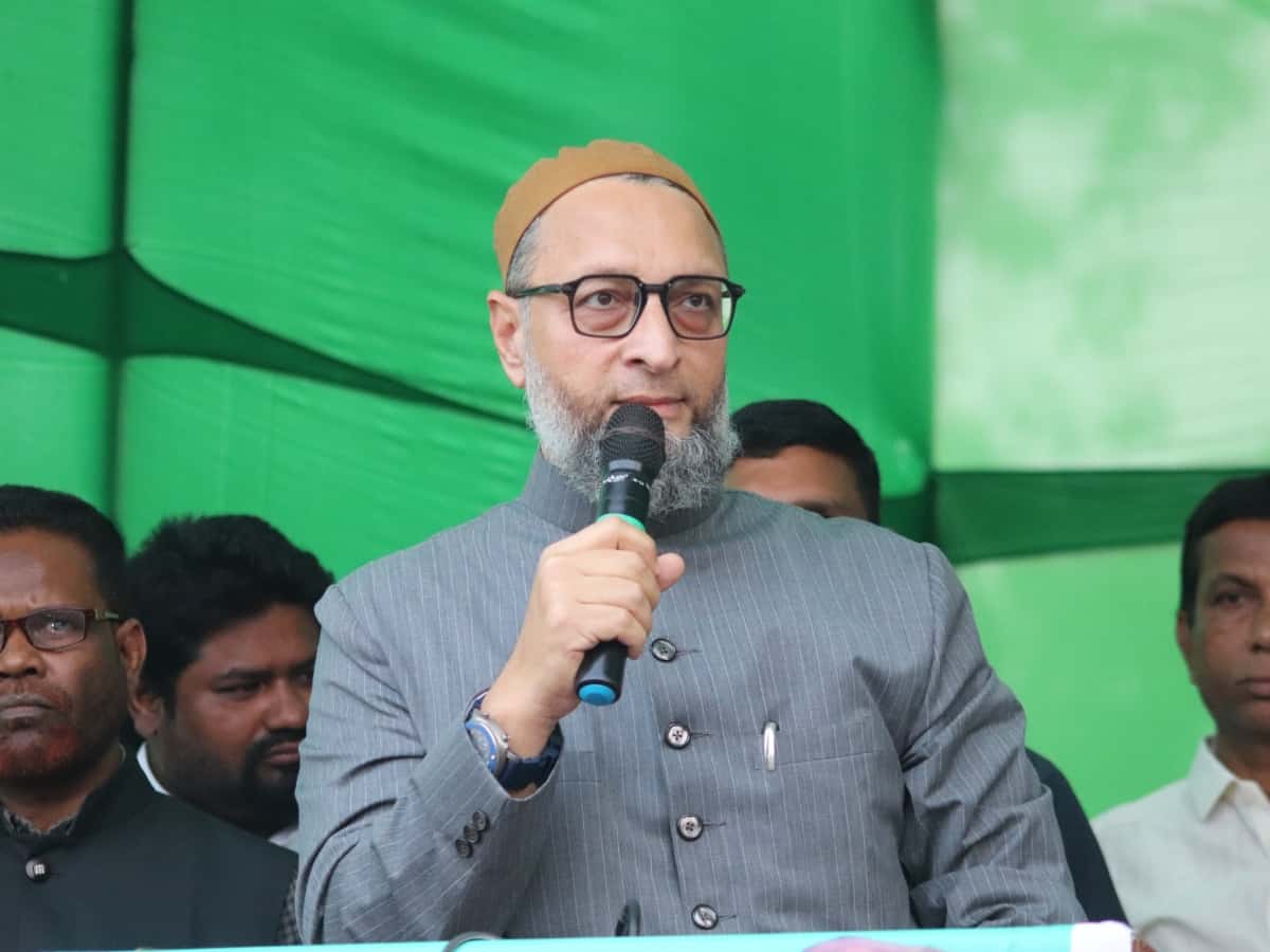 Muslims must not waste votes on Nitish, RJD: Owaisi in Bihar