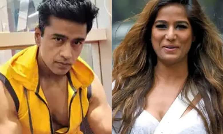 'Fake news', insists Poonam Pandey's 'Lock Upp' co-star Vinit Kakar