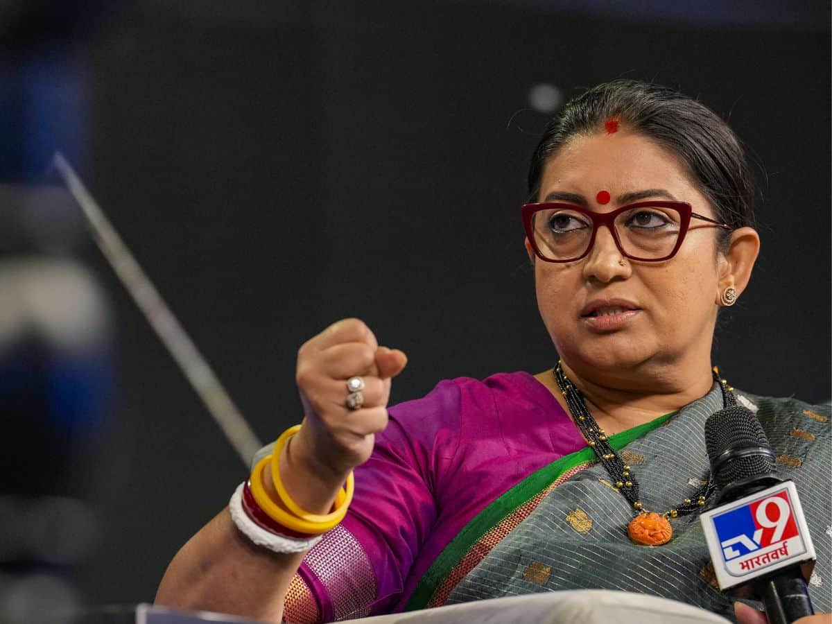 Nehru-Gandhi family kept Amethi underdeveloped: Smriti Irani