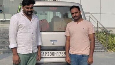 Two Andhra police constables held for smuggling Ganja in Cyberabad