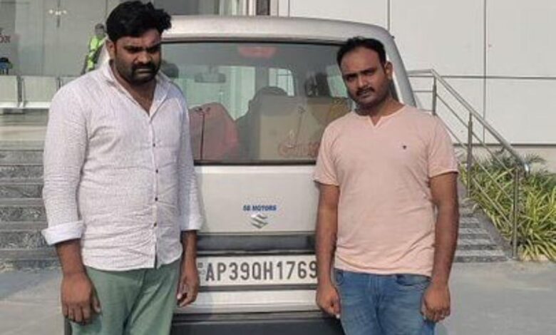 Two Andhra police constables held for smuggling Ganja in Cyberabad