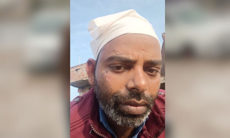 UP: Cab driver kicked with hockey sticks for an hour, no arrests yet