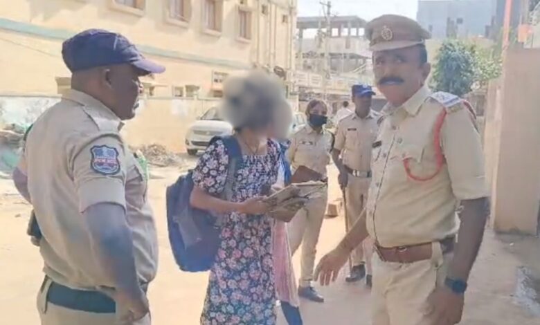 Video: Students reach 1 min late, disallowed to write inter exams in Vikarabad