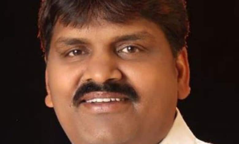 Hyderabad ex-mayor Rammohan Bonthu meets CM Revanth