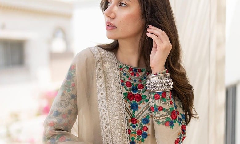 Here's what Mahira Khan said about her pregnancy news