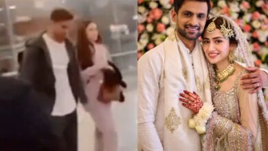 Watch: Shoaib Malik, Sana Javed's 1st public appearance after Nikah