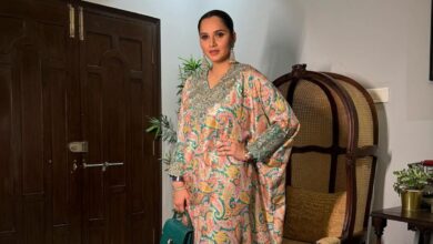 Sania Mirza carries exquisite Bvlgari purse, it is worth Rs...