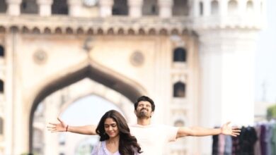 Vijay Deverakonda's photo from Charminar leaves fans excited