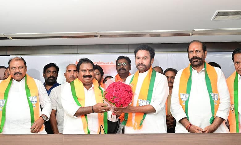 Telangana: Former MLA Aroori Ramesh joins BJP from BRS