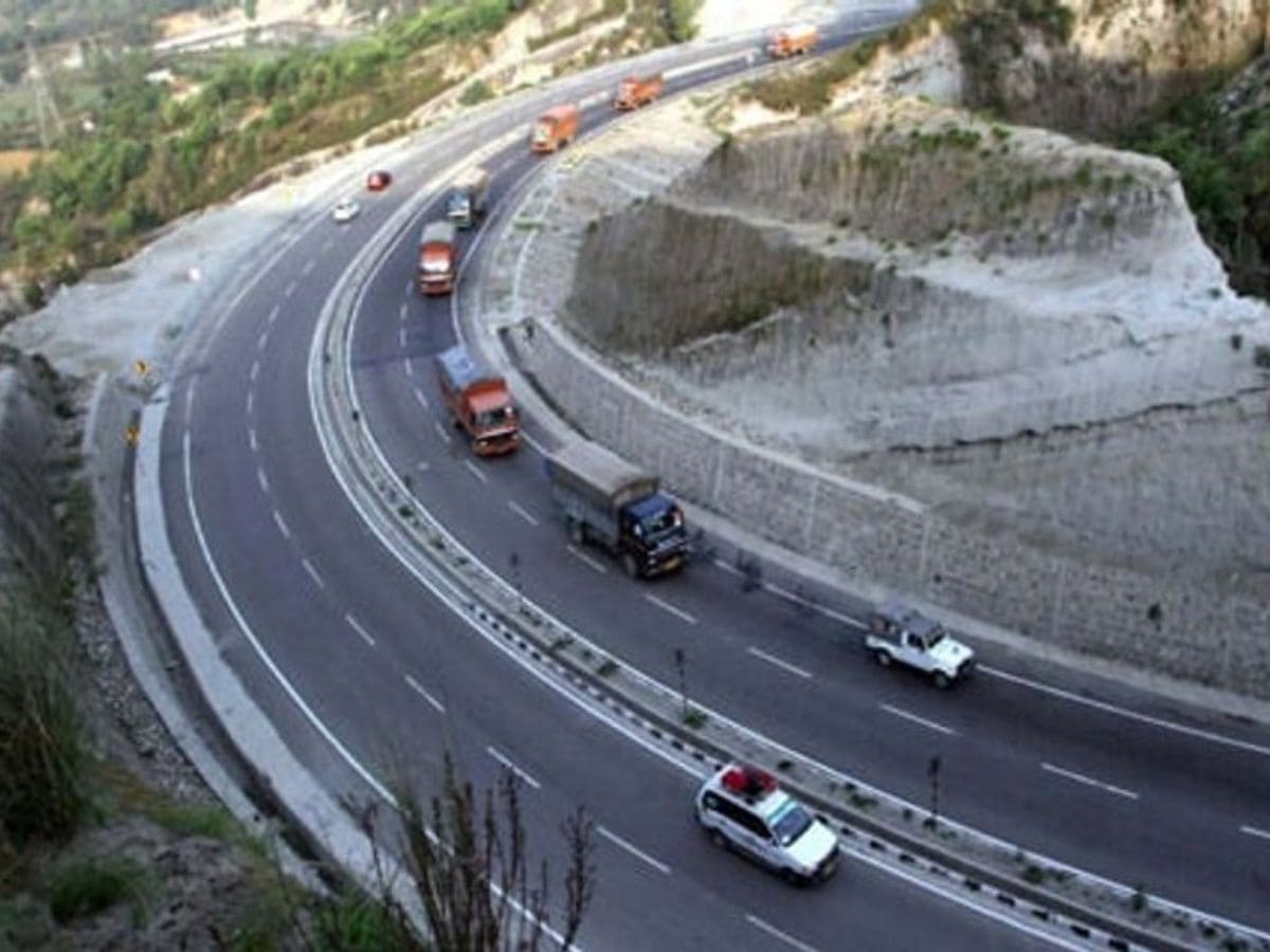 Jammu-Srinagar national highway reopens for traffic