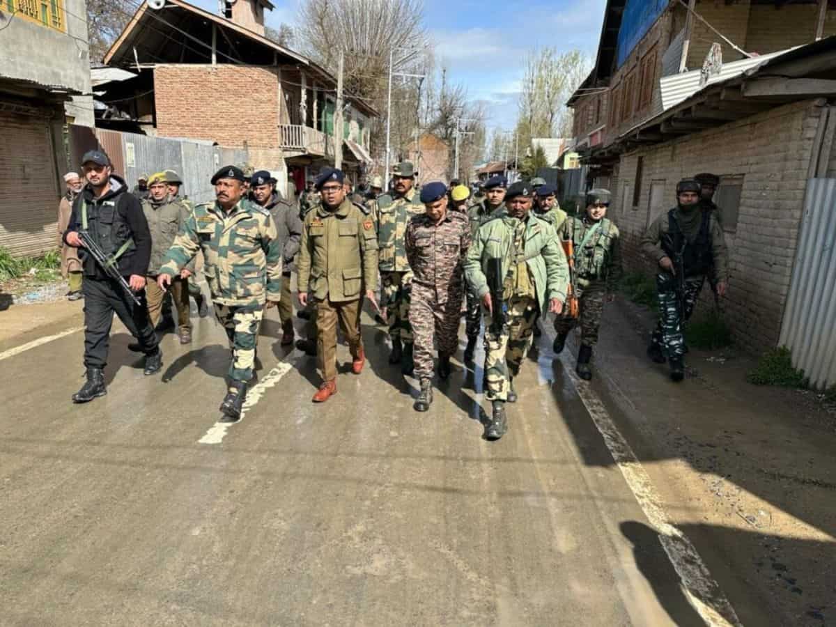 LS polls: Security forces conduct flag marches across Kashmir