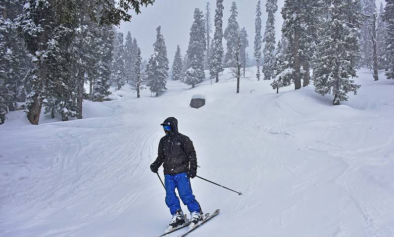 NZ skier’s venture to address lack of quality equipment in Gulmarg