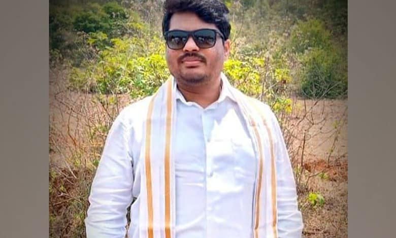 Former Minister and Telegu Desam Party (TDP) leader Kidari Shravan Kumar
