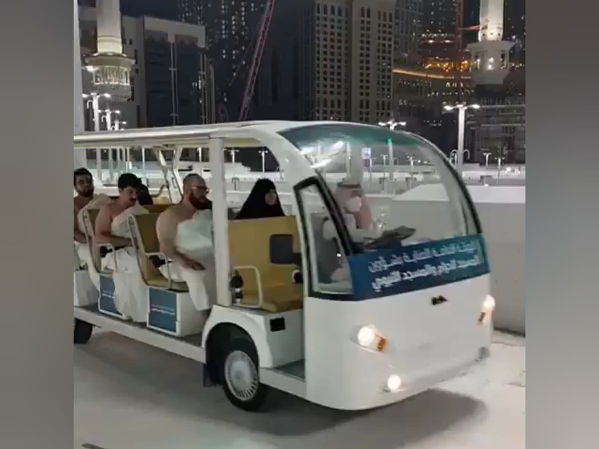 Watch: Pilgrims perform tawaaf on golf carts at Makkah's Grand Mosque