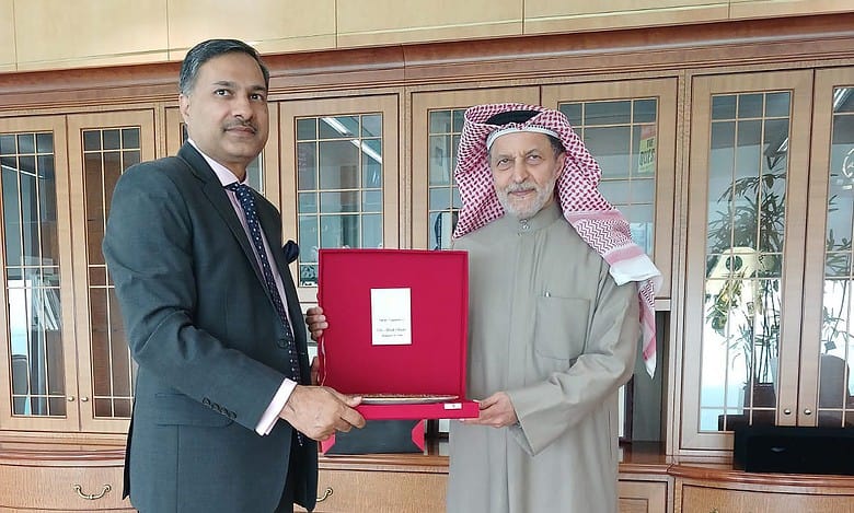 Indian envoy discusses cooperation in hydrocarbon with Kuwait Deputy PM