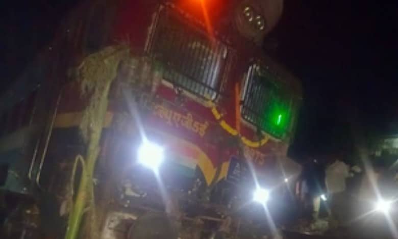 Locomotive of passenger train derails in AP