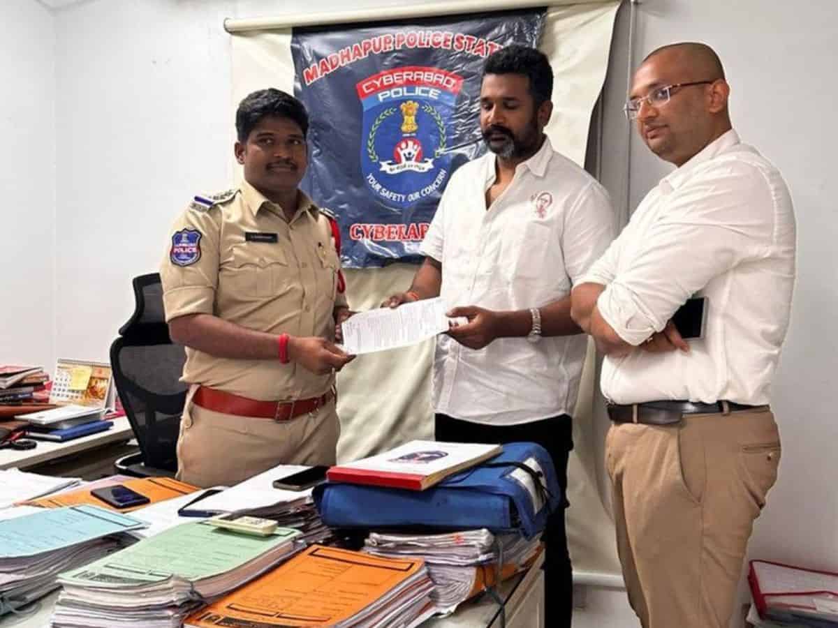 Madapur police seized the phone of BRS social media convener Manne Krishank