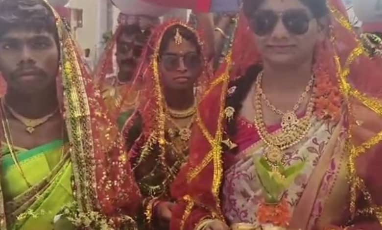 Men embrace women's attire as part of Holi celebrations