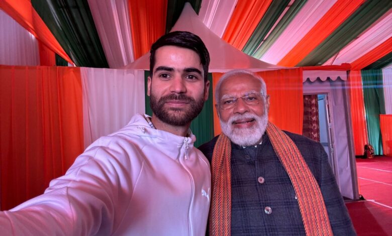 Modi takes selfie with Kashmiri youth Nazim Nazeer, calls him 'friend'