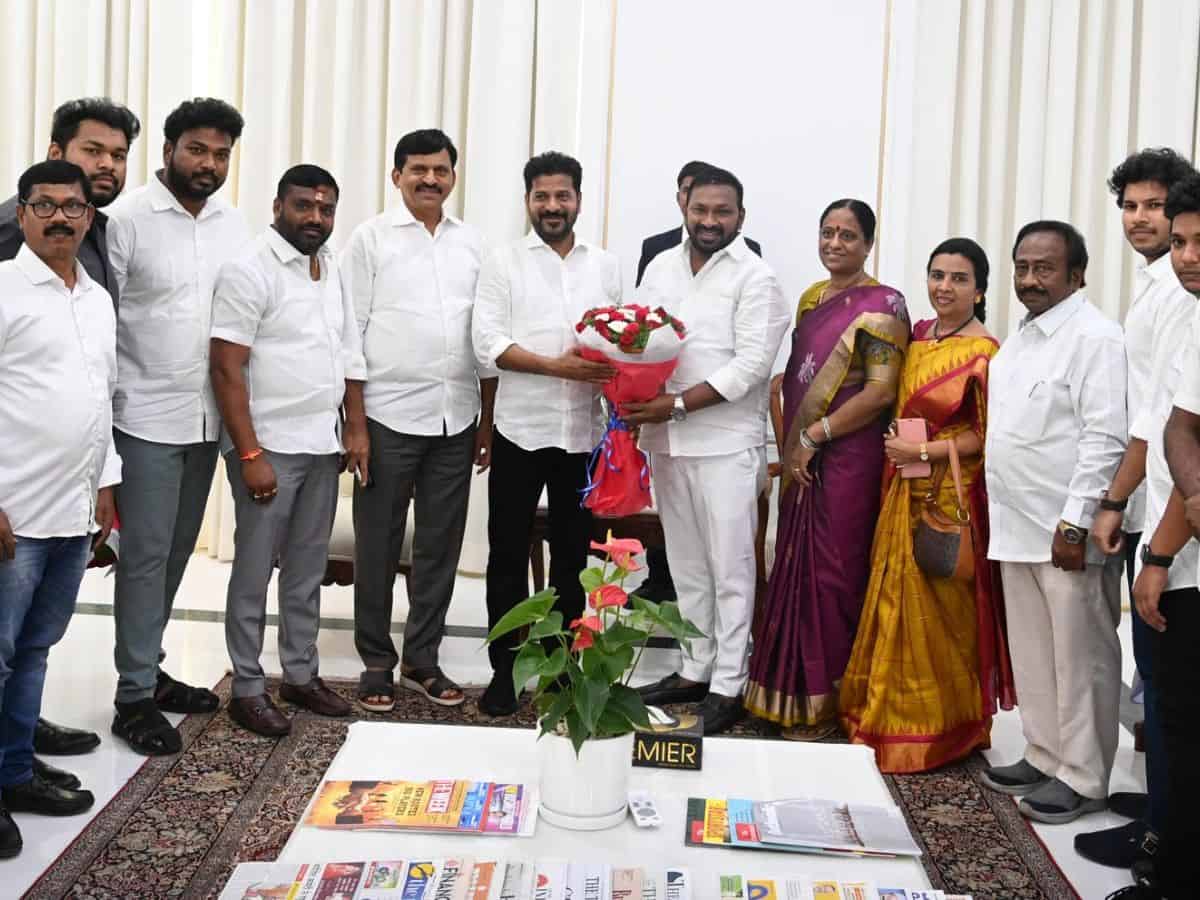 Telangana: After BRS denies LS ticket, Warangal BRS MP meets Revanth