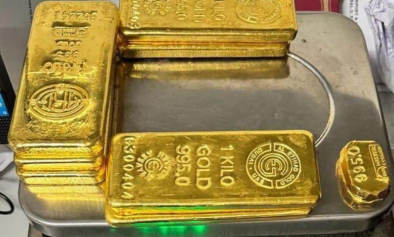 Delhi: Flyer smuggles Rs 4.33 crore of gold from Muscat, held