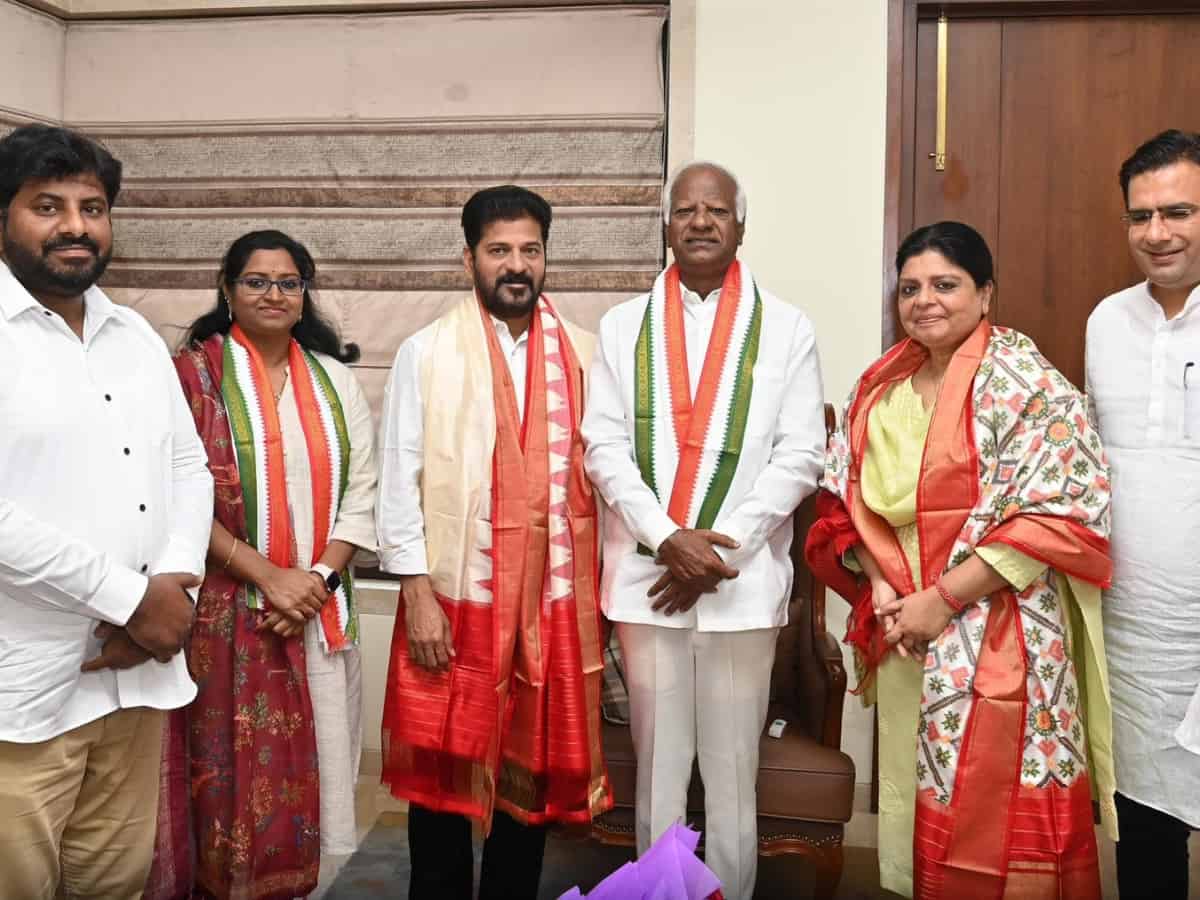 Telangana: BRS senior Kadiyam Srihari, daughter join Congress