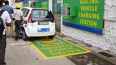 Tata Power installs 1,000 green energy-powered EV charging points in Mumbai