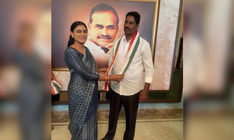 AP: Peeved over being denied ticket, YSRCP MLA joins Congress