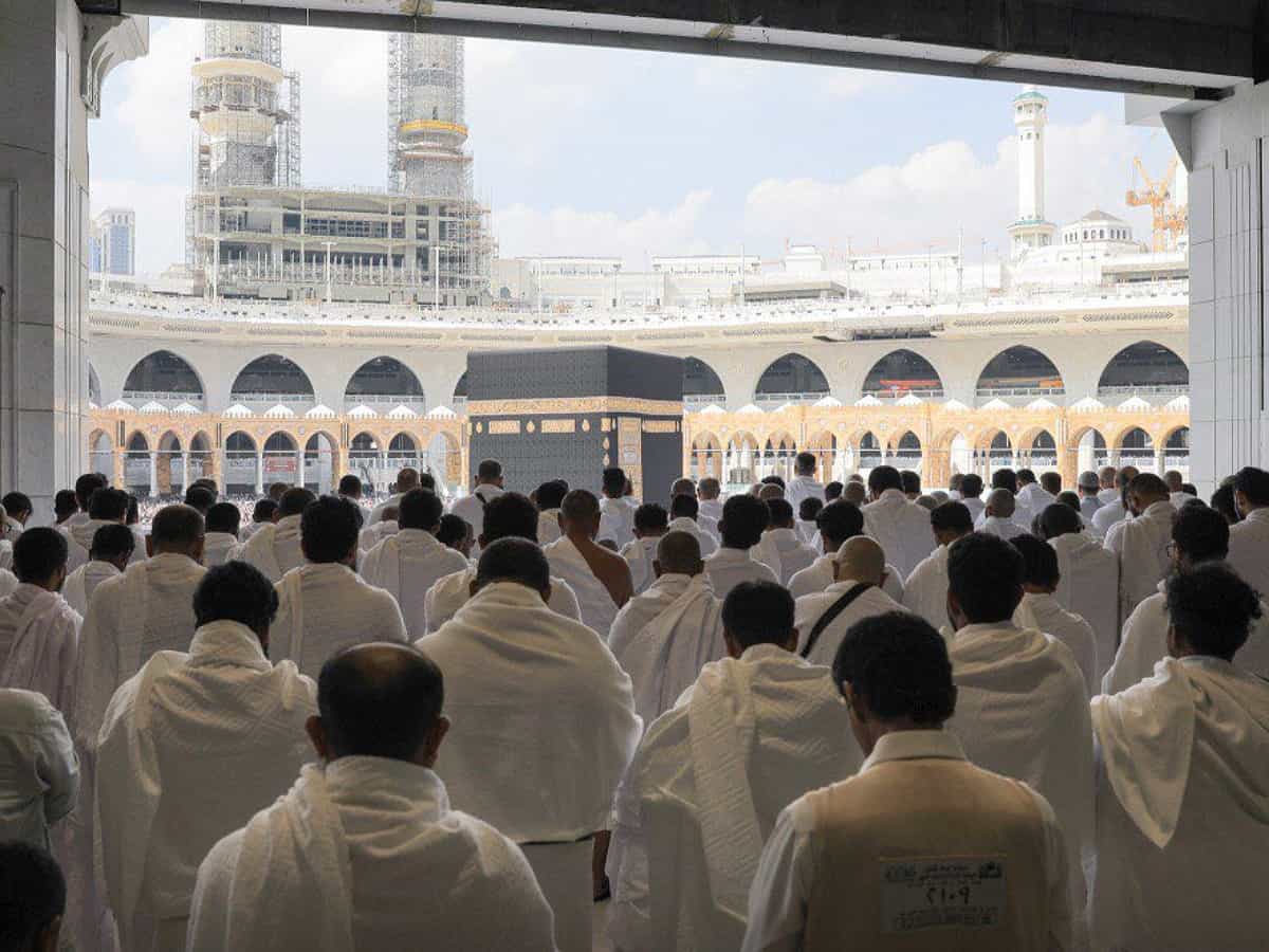 Saudi minister praises security personnel for successful Umrah season