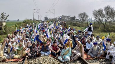 Farmer protesters resort to 'rail roko' agitation in Punjab